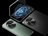 De OnePlus Open in de afwerkingen Emerald Dusk en Voyager Black. (Afbeeldingsbron: OnePlus)