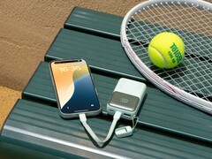 De INIU Pocket Rocket P50 powerbank heeft een vermogen van 10.000 mAh (Afbeelding bron: INIU)