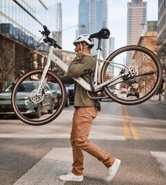 De Velotric Tempo weegt 17,7 kg met batterij 