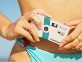 De One35 V2 ziet eruit als een analoge compactcamera, maar heeft een digitale sensor. (Afbeeldingsbron: Flashback)