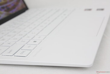 Verkrijgbaar in de kleuropties Glacier Silver of Ceramic White