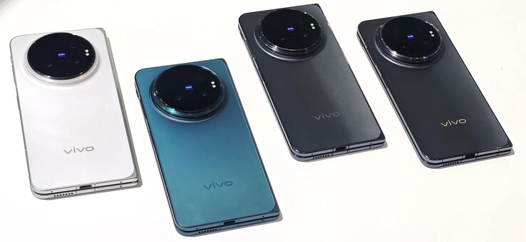 De Vivo X Fold6 in de vier kleuren waarin hij op de markt is gebracht.