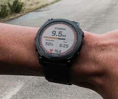 De Fenix 7-serie is toe aan een stabiele update, net als de Epix 2, Enduro 2, Quatix 7 en MARQ Gen 2 smartwatches. (Afbeelding bron: Garmin)