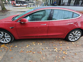 De Model 3 kost slechts 33.600 dollar om te maken en Tesla verdient 10.000 dollar per auto