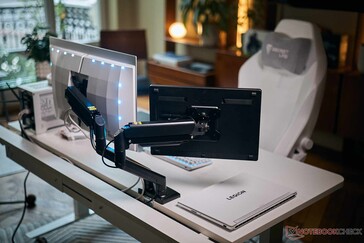 Esslinger dubbele monitorarm...