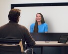 Een gebruiker test de 3D-videobelervaring van Google Beam op I/O 2025 (Beeldbron: Google)
