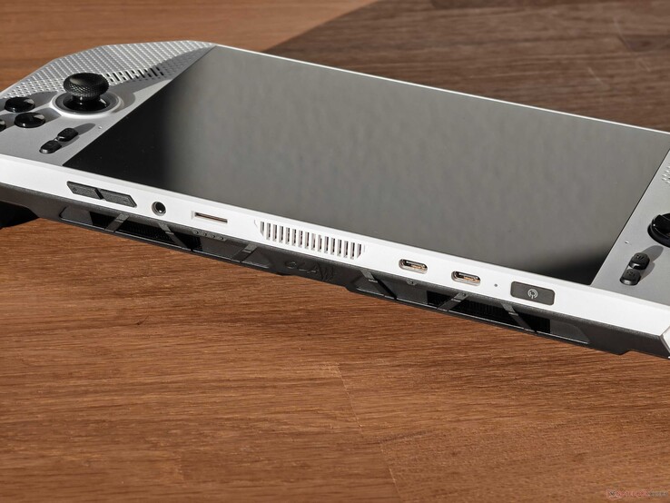 Poorten: Volumeknoppen, 3,5 mm audio, microSD-kaartlezer, 2x USB-C 4.0 met Thunderbolt 4 (40 Gbit/s, DisplayPort ALT-modus, Power Delivery 3.0), aan/uit-knop met vingerafdrukscanner