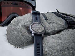 De Garmin Fenix 8 smartwatch zal andere displaytechnologie gebruiken dan de Fenix 7 (hierboven). (Afbeelding bron: Garmin)