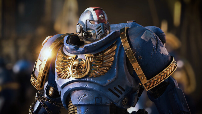 Een in-game screenshot van Warhammer 40,000: Space Marine 2 waarop het Space Marine pantser te zien is. (Afbeelding Bron: Steam)