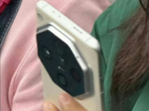 De camerabehuizing van de Oppo Find X7 Pro ziet er kolossaal uit (afbeelding via Weibo)