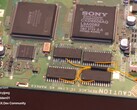 Een PlayStation 1 met een 16 MB RAM-mod
