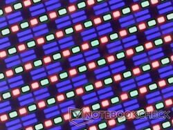Haarscherpe RGB-subpixels zonder korreligheidsproblemen. Windows VRR wordt ondersteund tot 30 Hz