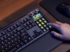 De Corsair Galleon 100 SD combineert een full-size mechanisch toetsenbord en Stream Deck in één pakket voor streamers en gamers. (Afbeeldingsbron: Corsair)