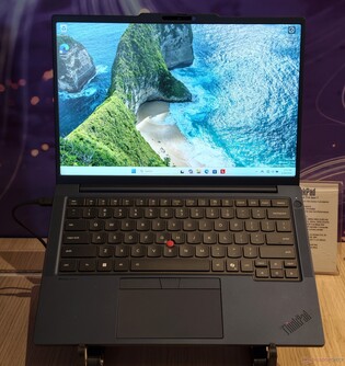 De Lenovo ThinkPad T14 Gen 7.