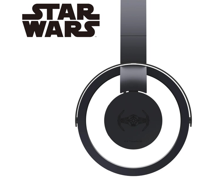 De zwarte nwm ONE is bedrukt met een afbeelding van een TIE Fighter. Op de witte ONE staat een X-wing starfighter. (Afbeeldingsbron: NTT Sonority)