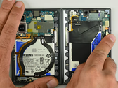 De bevindingen van iFixit komen grotendeels overeen met die van JerryRigEverything, maar leiden tot andere conclusies.