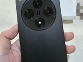 De Find X8 lijkt op veel andere recente smartphones van Oppo. (Afbeeldingsbron: Douyin via @feni_book)
