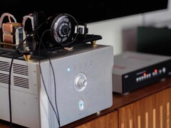 De ATH-ADX7000 zijn Audio-Technica's meest high-end open-backs tot nu toe. (Afbeeldingsbron: Kyle / Den-Fi.com)