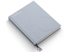 Het PlayStation: De eerste 30 jaar 400 pagina&#039;s tellend fotoboek door Read Only Memory (bron: PlayStation Blog)