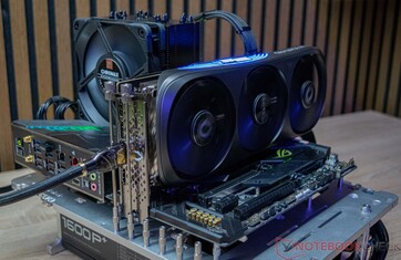 De Zotac Gaming GeForce RTX 4080 Super Trinity Black Edition volumemeting