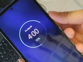 De Motorola Razr 3 zal naar verwachting beschikken over hoge-resolutie camera's, waaronder een 32 MP front-facing sensor. (Afbeelding bron: @evleaks)