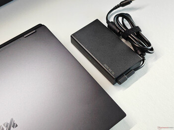 Compacte voedingseenheid