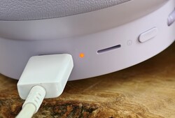 Vivo over-ear-hoofdtelefoon met oplaad-LED