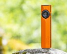 De Olight ArkPro Ultra-zaklamp is nu verkrijgbaar in een nieuwe kleur: Amber Orange.