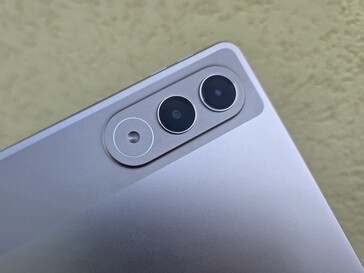 Lenovo Yoga Tab in een recensie. (Afbeeldingsbron: Marcus Herbrich)