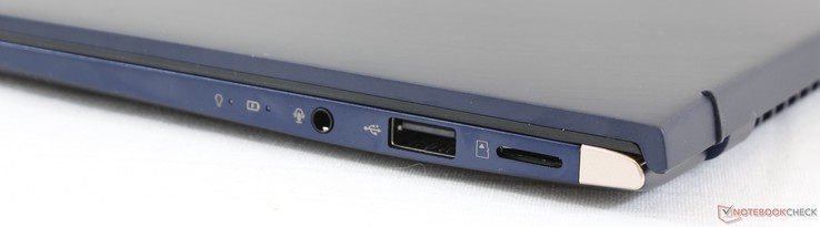 Rechts: 3.5-mm-combo-audio, USB Type-A 2.0, MicroSD-lezer
