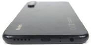 Onderkant van de behuizing (luidspreker, USB-poort, microfoon, 3,5-mm audiopoort)