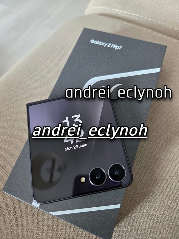 Iemand viert zijn nieuwe Samsung Galaxy Z Flip7 een beetje te vroeg. (Afbeeldingsbron: andrei_eclynoh)