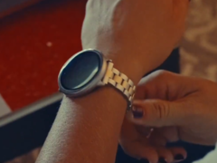 Nieuwe Amazfit Active 2 smartwatch bandjes, waaronder een metalen optie (afgebeeld), zouden onderweg kunnen zijn. (Afbeeldingsbron: Amazfit via Instagram)