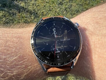 Huawei Watch GT 3 in de winterzon