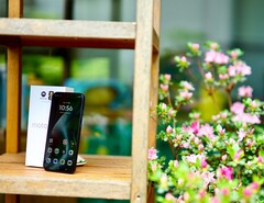 De Motorola Moto G87 heeft luidsprekers met veel geluidsdruk, maar matig geluid.