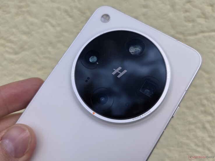 Oppo Find X8 Ultra smartphone test (afbeeldingsbron: Marcus Herbrich)