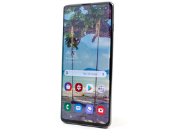The Samsung Galaxy S10 (SM-G973) smartphone review. Test device courtesy of notebooksbilliger.de.