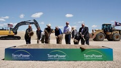 Bill Gates bij de opening van de Natrium natriumgekoelde reactor van TerraPower in Kemmerer, Wyoming. (Bron: Bill Gates blog)