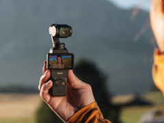 De aankomende DJI Pocket 4 compacte gimbalcamera zal naar verwachting 35% lichter en aanzienlijk kleiner zijn dan de Pocket 3 die hier is afgebeeld. (Afbeeldingsbron: DJI)