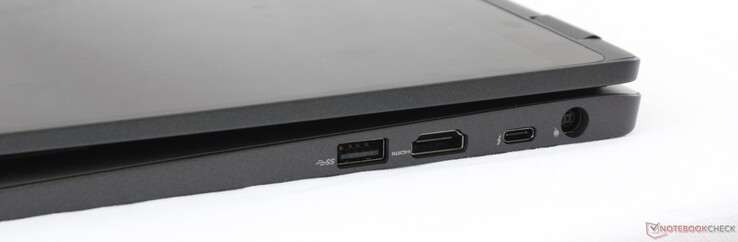 Links: USB 3.1 Gen 1 Type-A, HDMI 1.4, Thunderbolt 3 (optioneel), AC-voeding