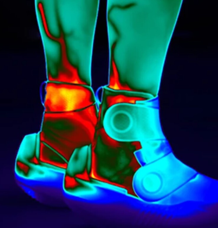 De Hyperboot verwarmt tot diep in de enkel en achilles om de doorbloeding te verbeteren. (Afbeeldingsbron: Hyperice)