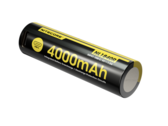 De NL1840R-batterij beschikt over een USB-poort om op te laden