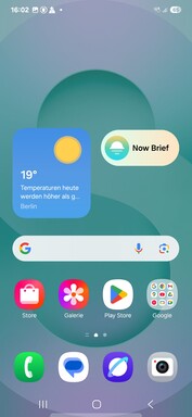 Samsung Galaxy S25 smartphone test