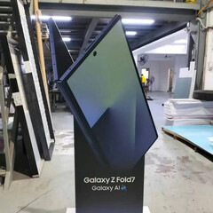 De Galaxy Z Fold7 ziet er dunner uit dan alle vorige Galaxy Z Fold-modellen. (Afbeeldingsbron: Alchimist Leaks)