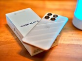 De Motorola Edge 70 Plus biedt een geweldige batterijduur, maar voelt op andere vlakken uitgekleed aan.