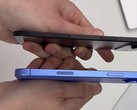 De "17 Air" (boven) naast een andere iPhone. (Afbeeldingsbron: Majin Bu via X)