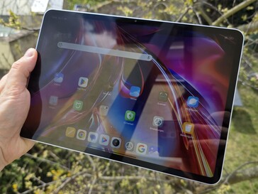 Xiaomi Pad 7: Buiten bekijken