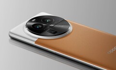 De Find X6 Pro verpakt veel indrukwekkende camera hardware in zijn enorme behuizing. (Beeldbron: Oppo)