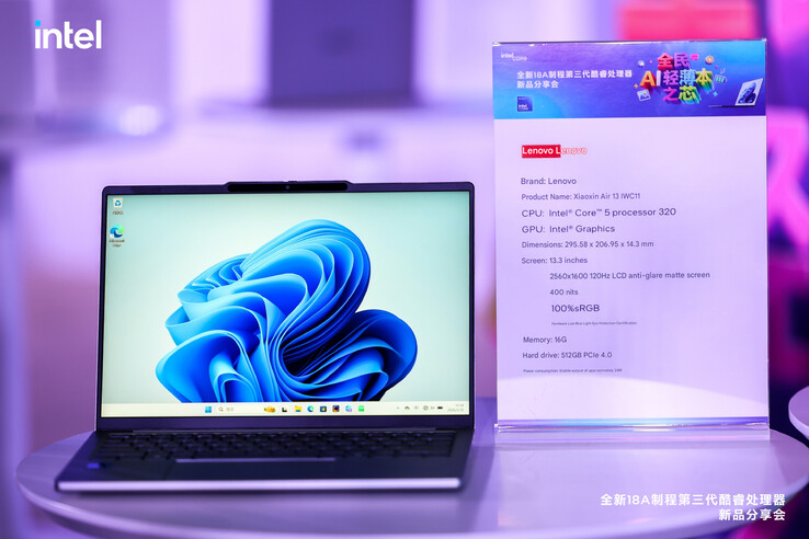 De Lenovo Lecoo Air 13 Wildcat Lake laptop (machine vertaald)