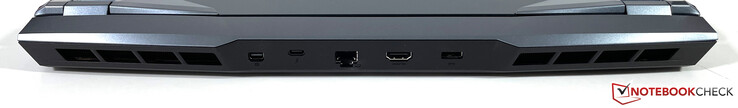 Achterkant: Mini DisplayPort, USB-C (4.0 met Thunderbolt 4), Ethernet (2,5 Gb/s), HDMI 2.1, stroomvoorziening
